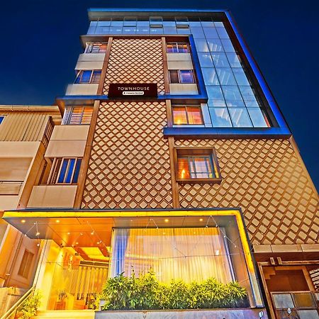 Hotel Super Townhouse Indiranagar Bangalore Esterno foto
