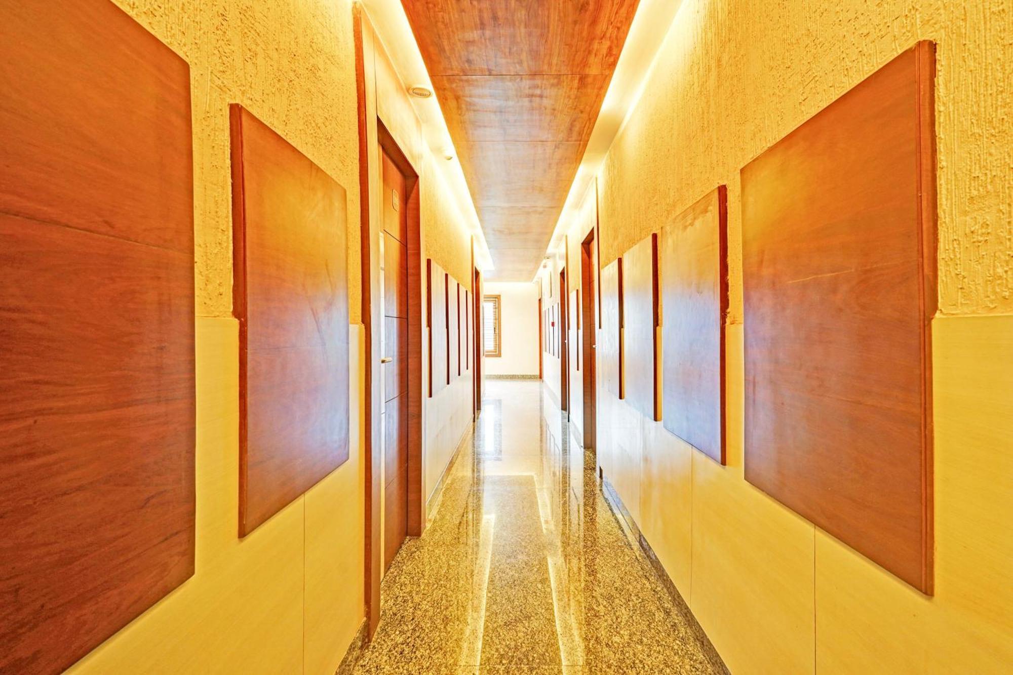 Hotel Super Townhouse Indiranagar Bangalore Esterno foto