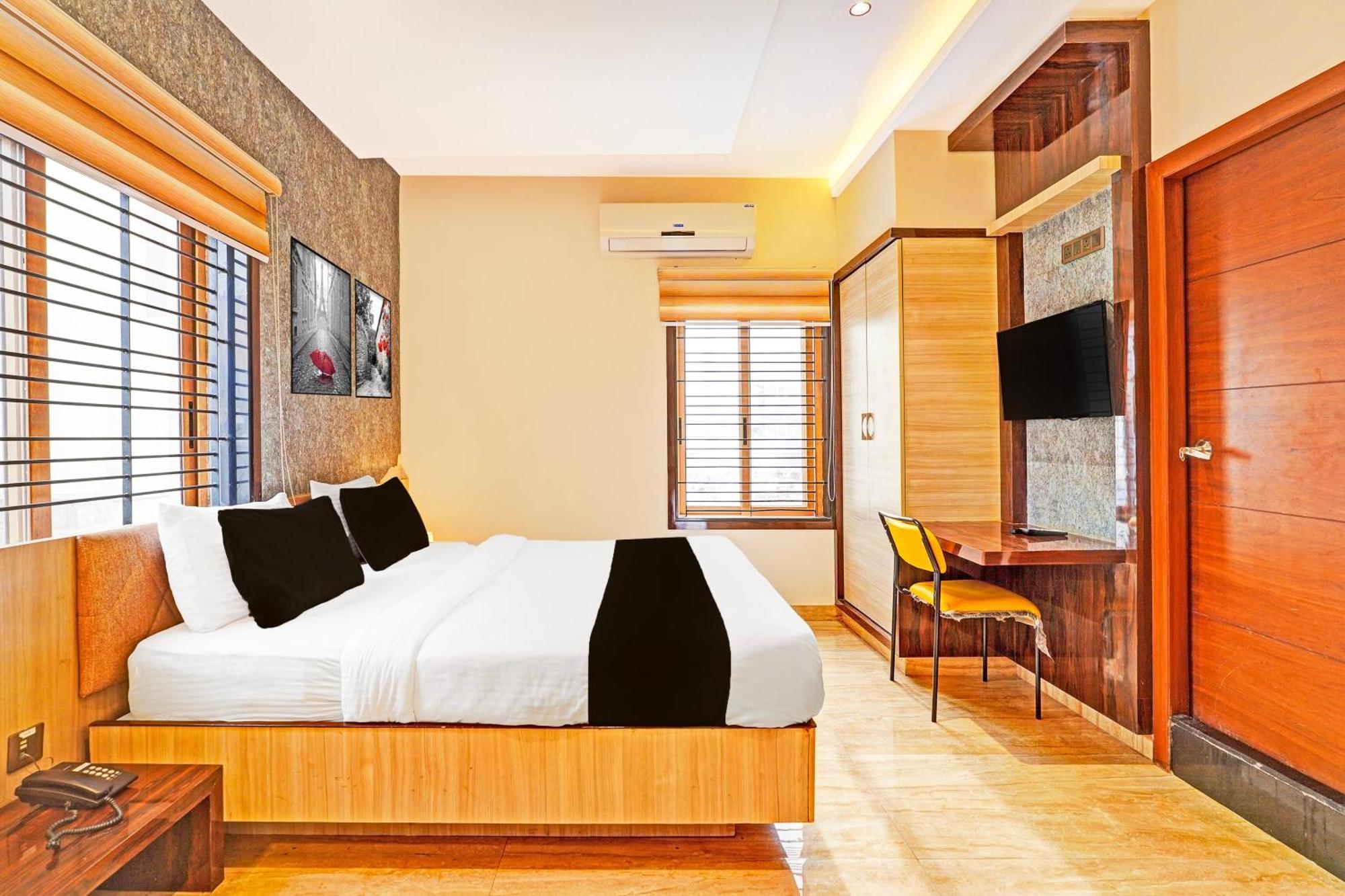 Hotel Super Townhouse Indiranagar Bangalore Esterno foto