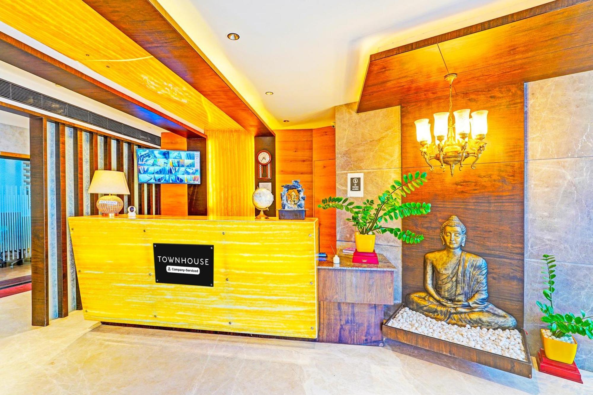Hotel Super Townhouse Indiranagar Bangalore Esterno foto